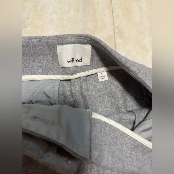 ARITZIA WILFRED wool light grey wide leg pant, 23” (US 0) - Picture 6 of 7